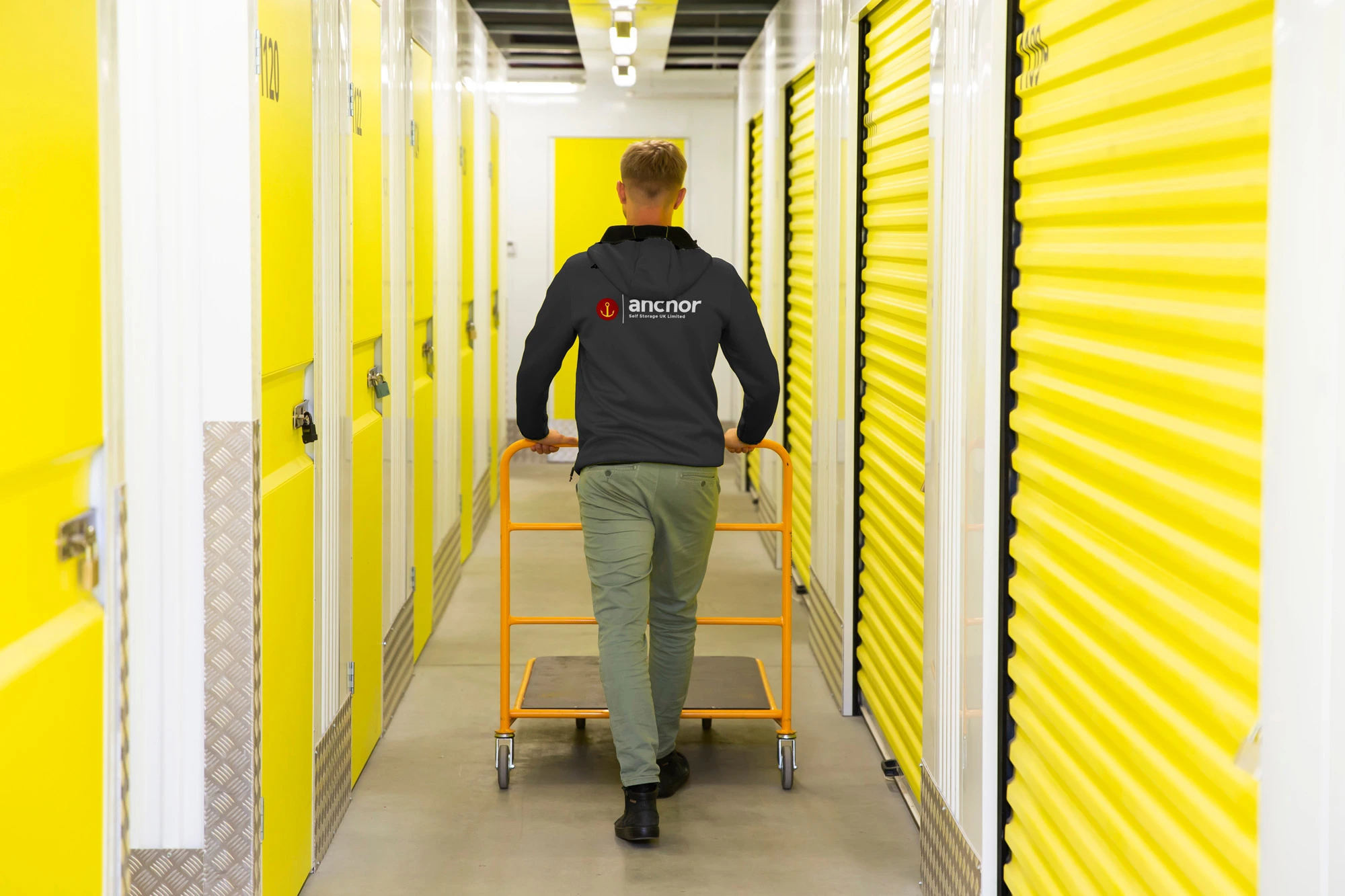 Self storage in Dudley and Swindon